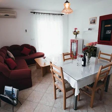With A Parking Space - 15734 Apartmán Vodice