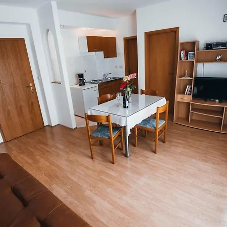 With A Parking Space - 15734 Apartman
