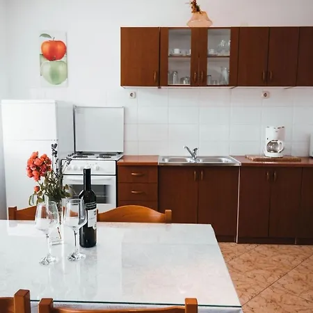 With A Parking Space - 15734 Apartmán Vodice