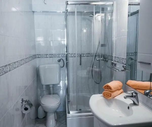 With A Parking Space - 15734